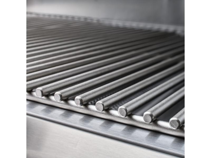 Blaze LBM 25-Inch 3-Burner Natural Gas Grill freestanding