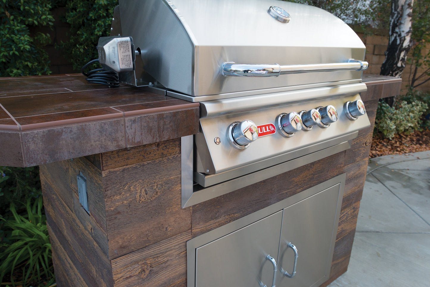 Bull Angus 30" Built-In Gas Grill – 4-Burner Stainless Steel BBQ (LP/NG)