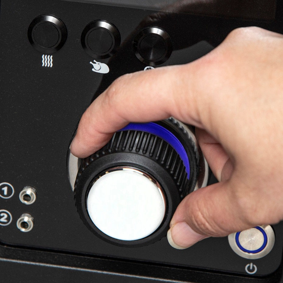 Broil King Regal Pellet 500 Grill - Wi-Fi & Bluetooth Controlled 32" Inch